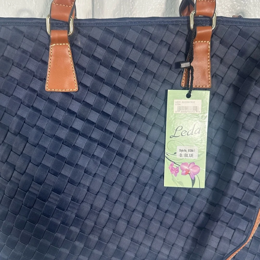 Leda Navy and Brown Purse with Shoulder and Hand Straps NWT - Picture 3 of 8